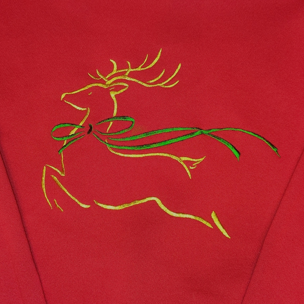 Vintage Christmas Red Embroidered Reindeer Women's Sweatshirt. Size Medium.